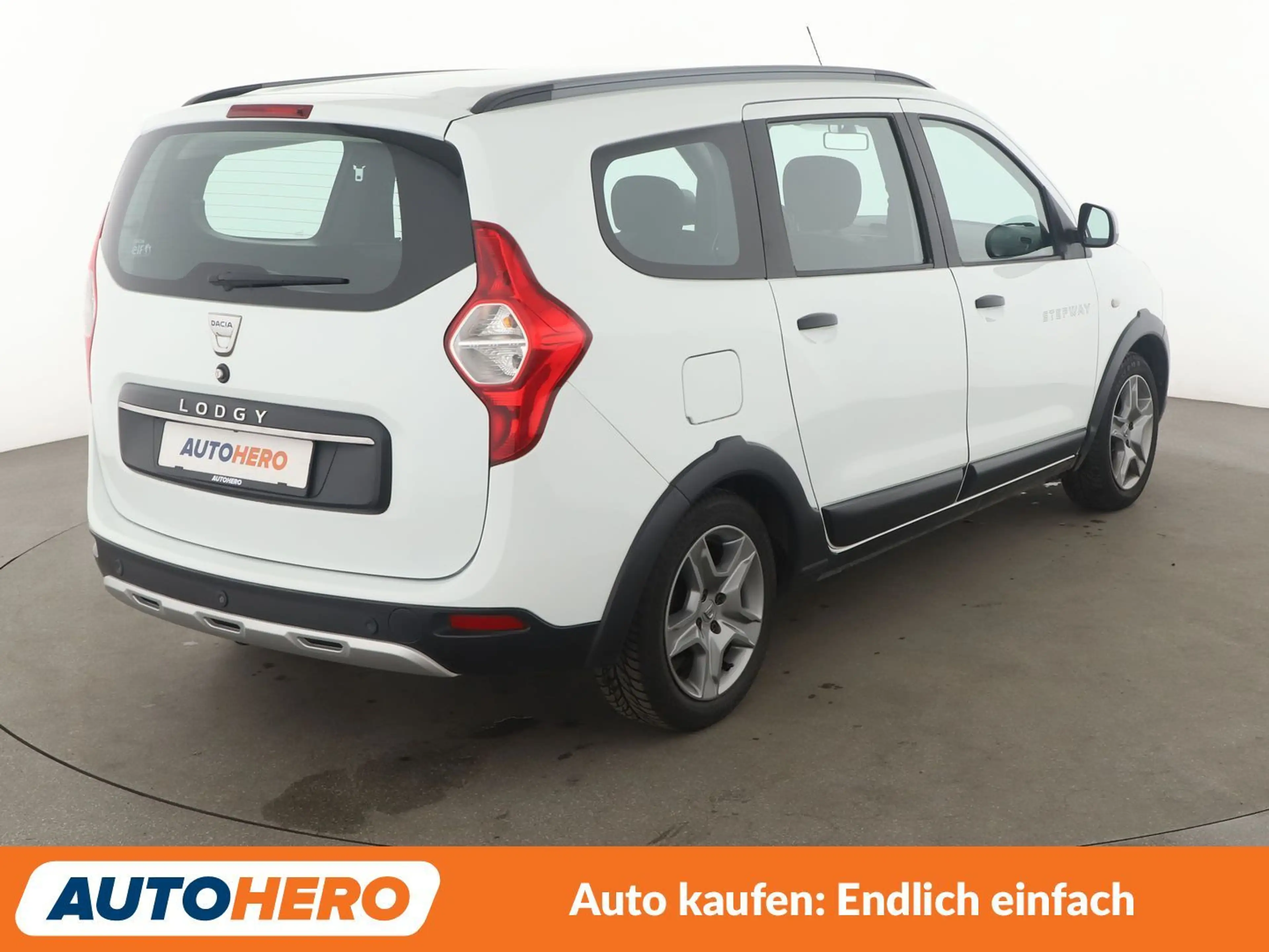 Dacia Lodgy 1.6 SCe Stepway*NAVI*PDC*SHZ*AHK*KLIMA*TEMPO* — photo 6