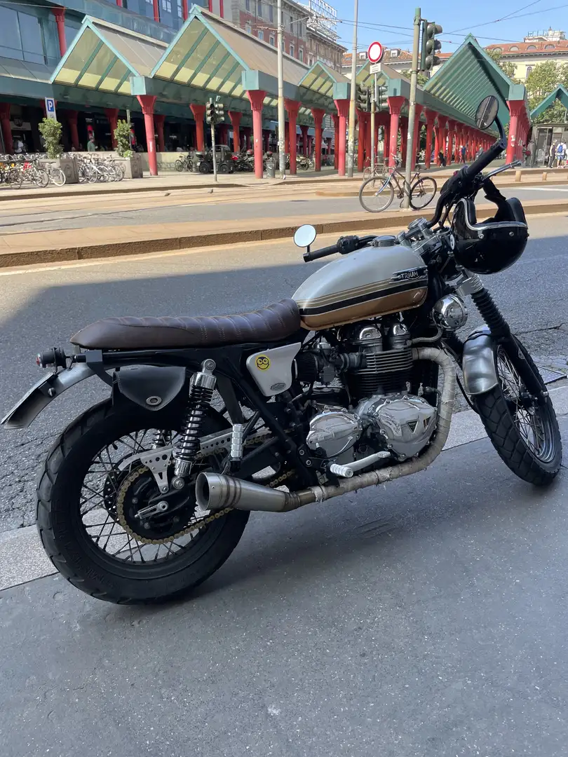 Triumph Bonneville T100 cafè racer - 2
