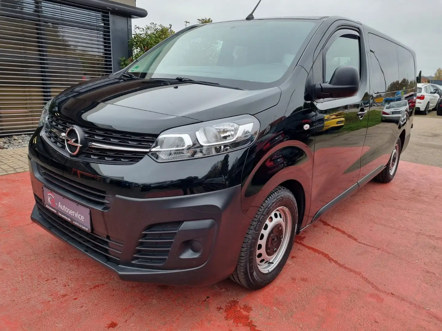 Opel Vivaro Kombi L 8-Sitzer/Klima/AHK Negro - 2