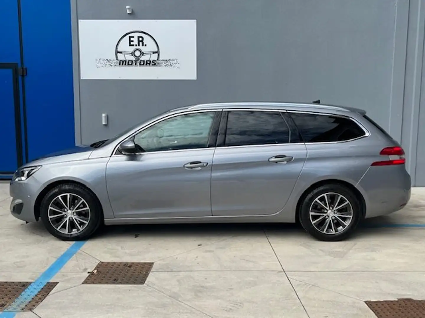 Peugeot 308 308 SW 1.6 bluehdi Allure s EURO 6B Grau - 2