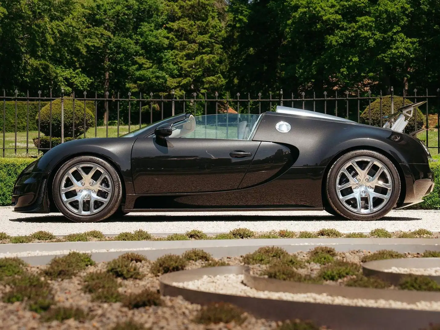 Bugatti Veyron Grand Sport Vitesse Schwarz - 2