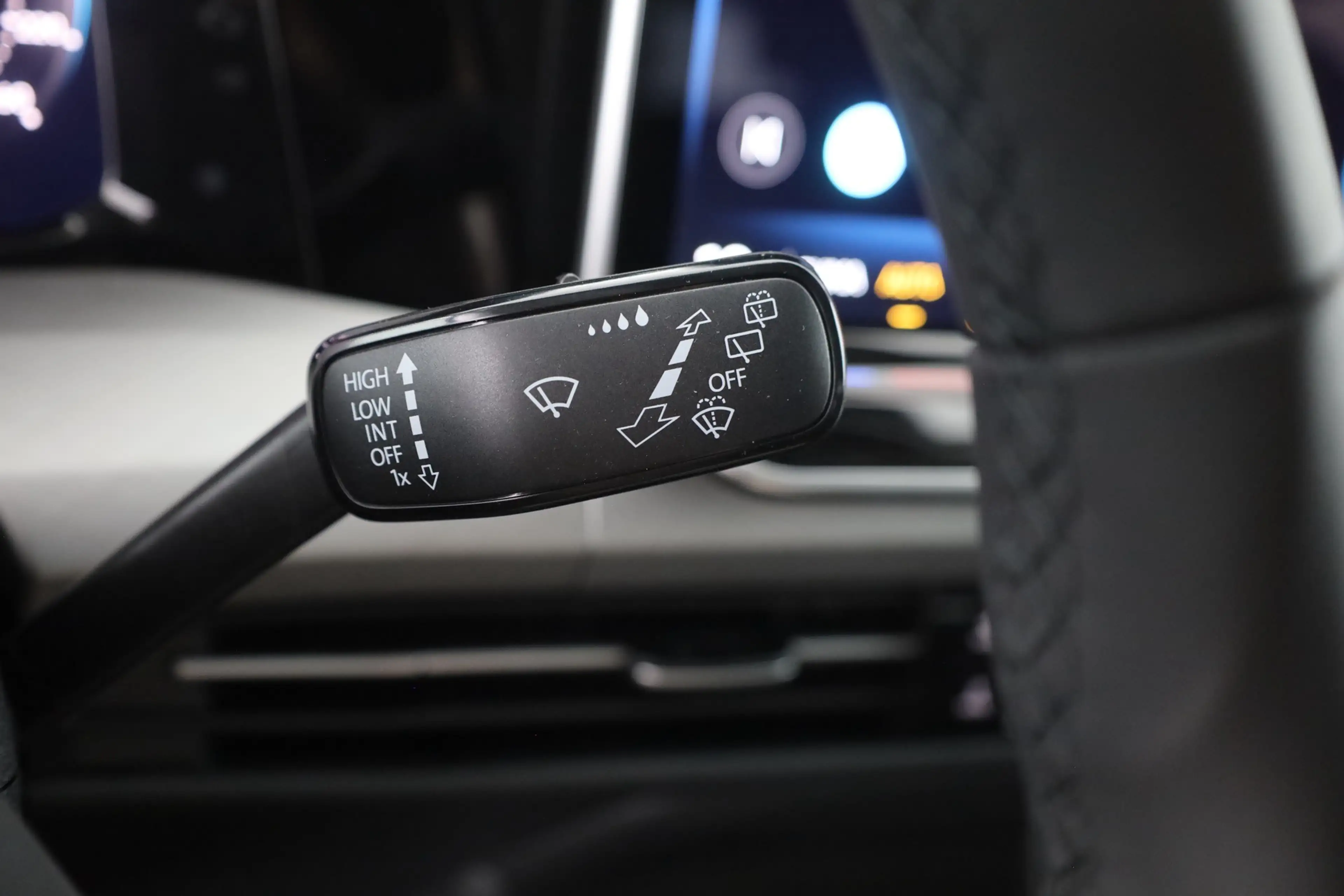 Volkswagen Golf VIII Variant 1.5 TSI LED ACC Kamera — photo 16