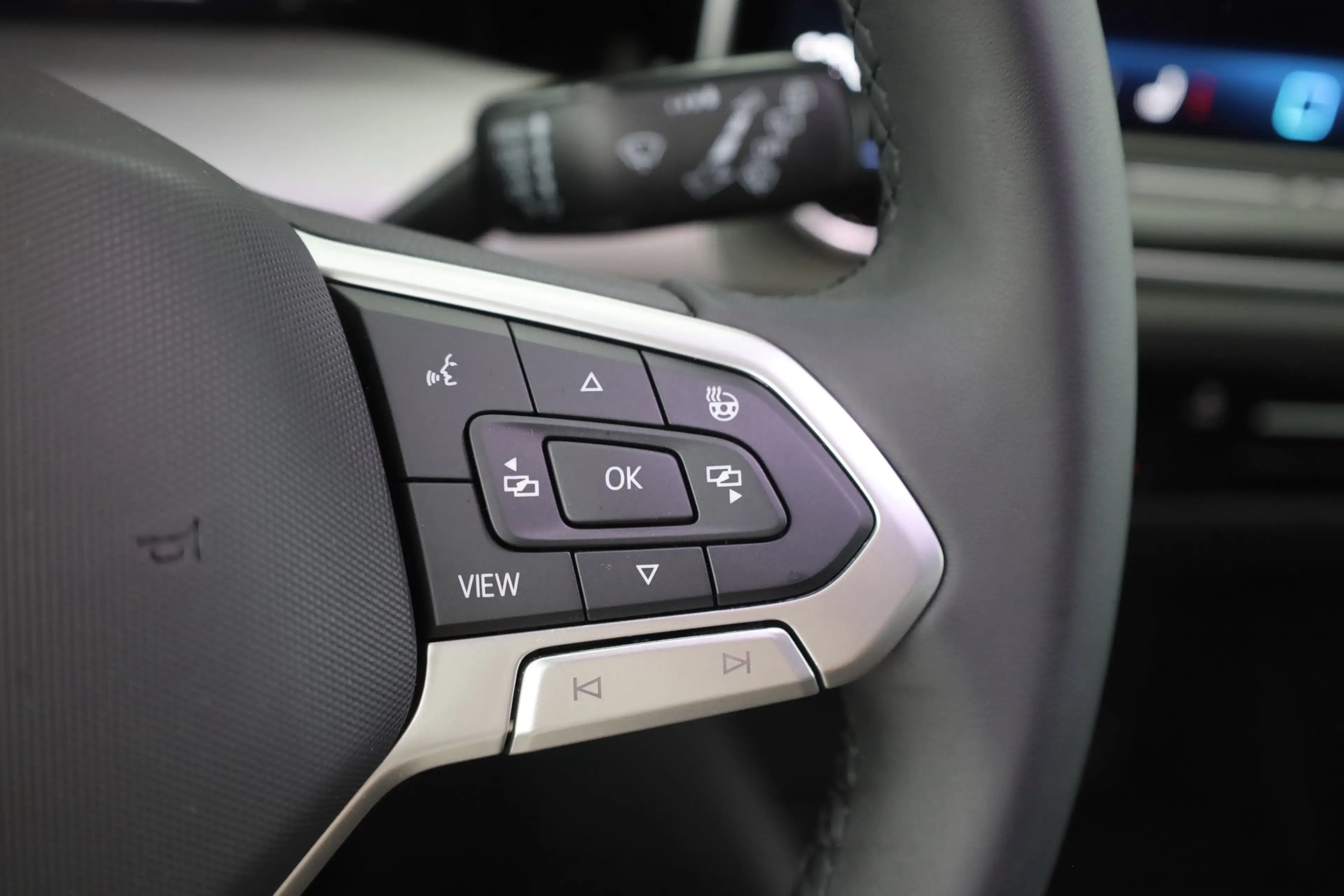 Volkswagen Golf VIII Variant 1.5 TSI LED ACC Kamera — photo 18