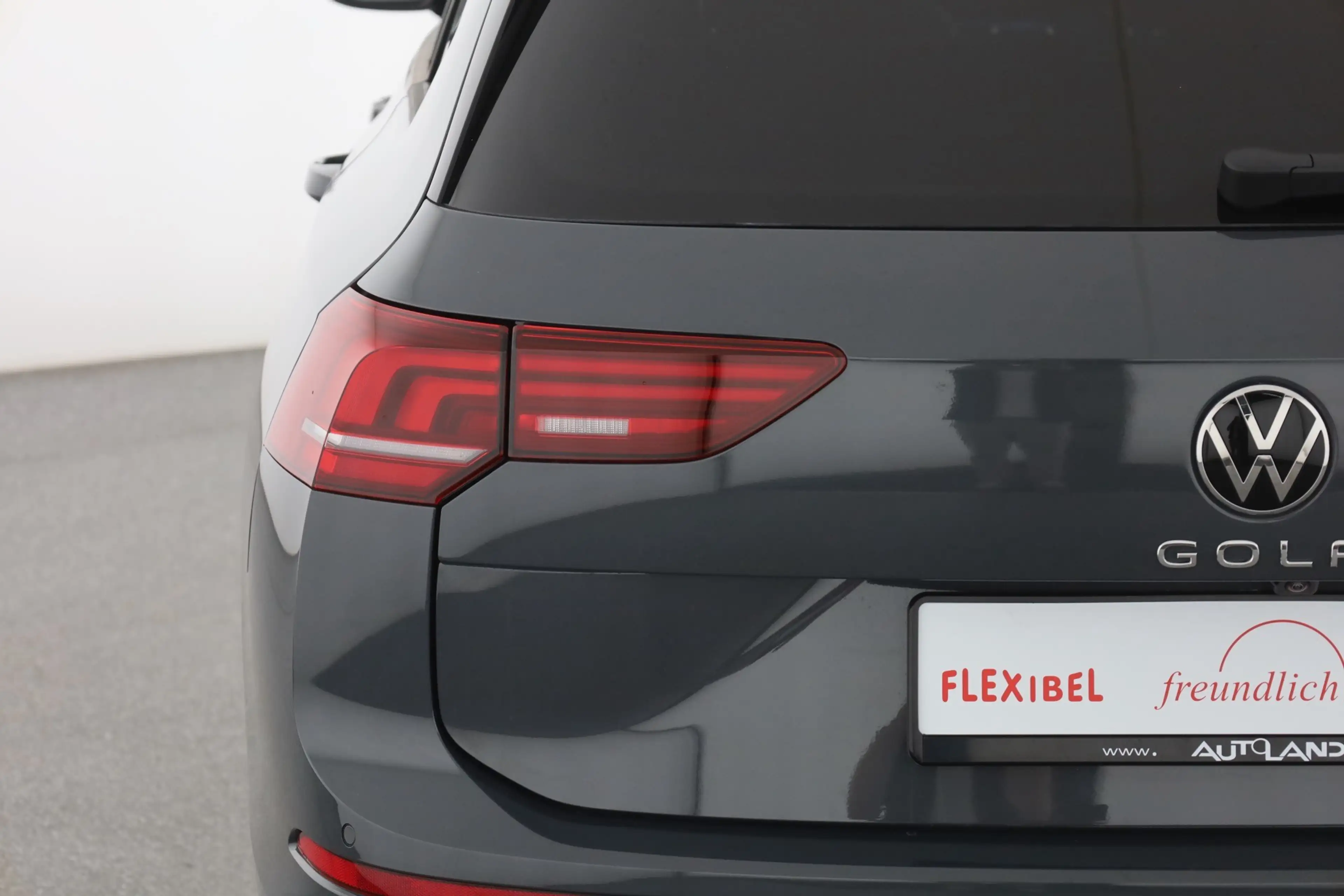 Volkswagen Golf VIII Variant 1.5 TSI LED ACC Kamera — photo 29