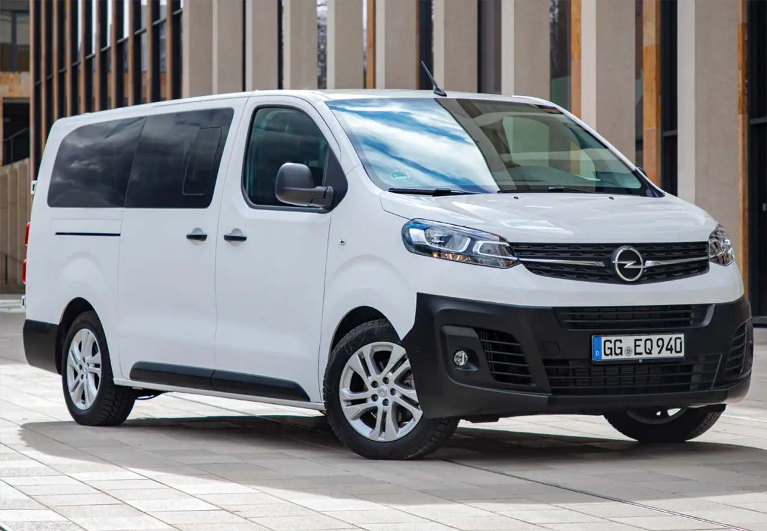 Opel Vivaro 2.0 Td S/S 180Cv AT8 - 2
