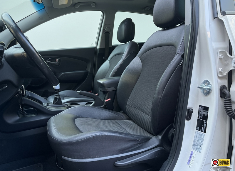 Hyundai iX35 1.6i GDI i-Catcher PANORAMADAK LEDER NAVI LED — photo 12