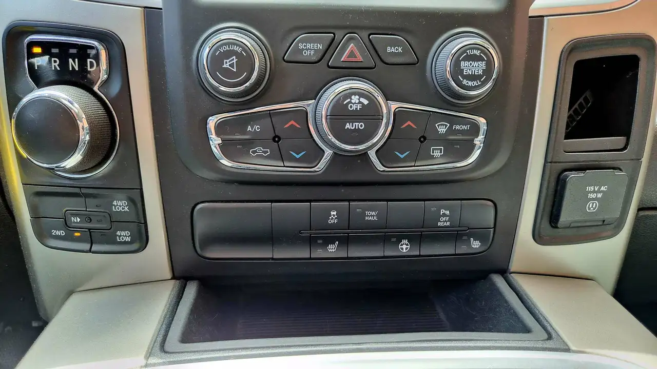 RAM 1500 снимка RAM 1500