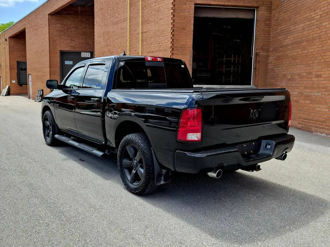 RAM 1500 снимка RAM 1500