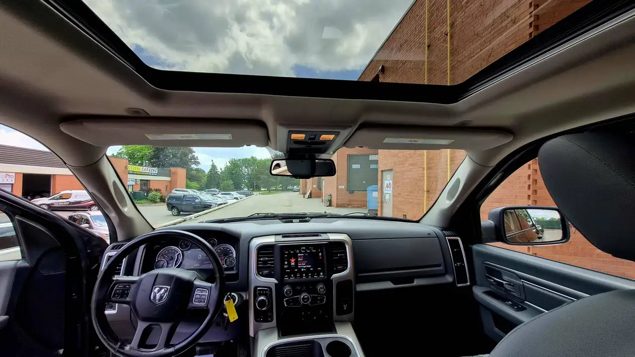 RAM 1500 снимка RAM 1500