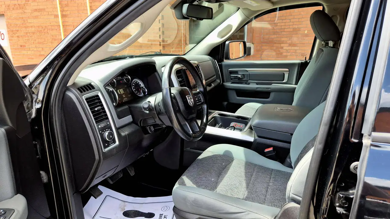 RAM 1500 снимка RAM 1500