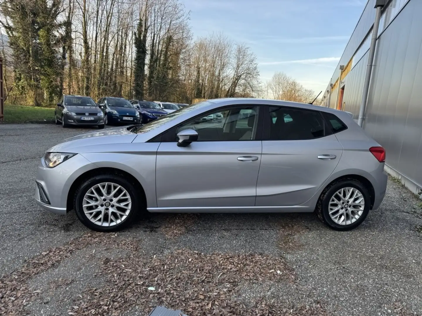 SEAT Ibiza 1.0 TSI 95 CH URBAN Grau - 2