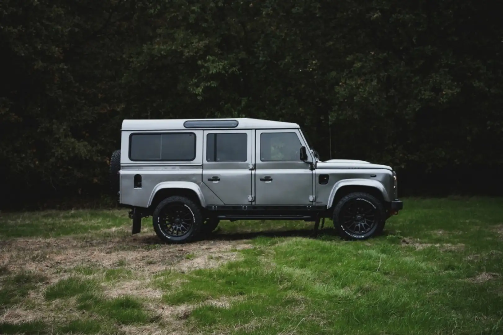 Land Rover Defender BOWLER fast road Grijs - 2