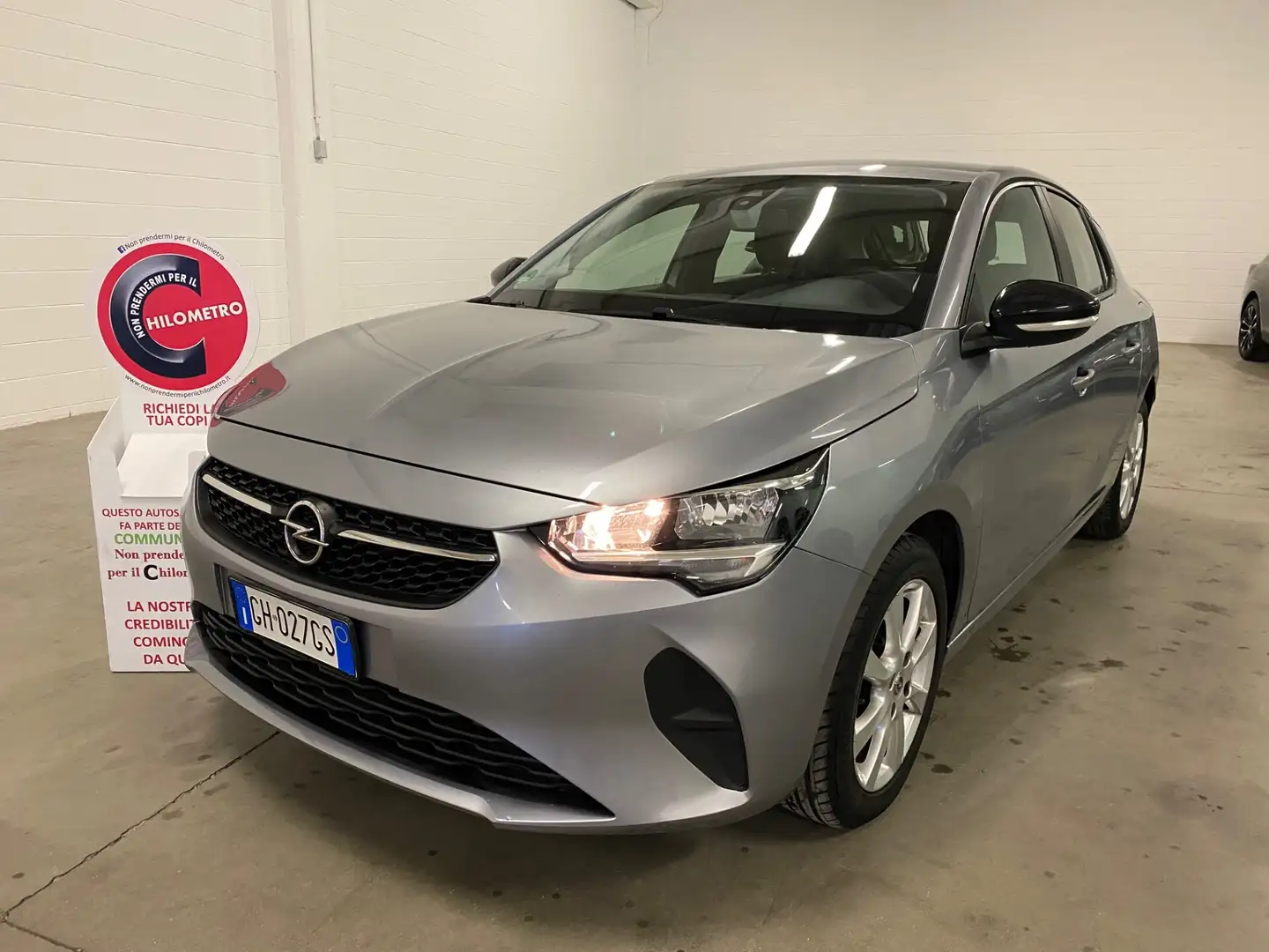 Opel Corsa 1.2 Edition Gris - 1
