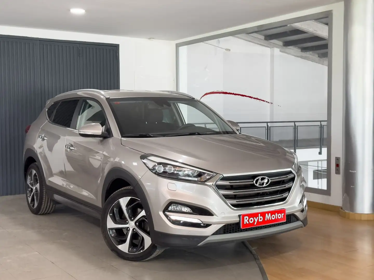 Hyundai TUCSON 2.0CRDI 48V Tecno 4x4 AT Gris - 1