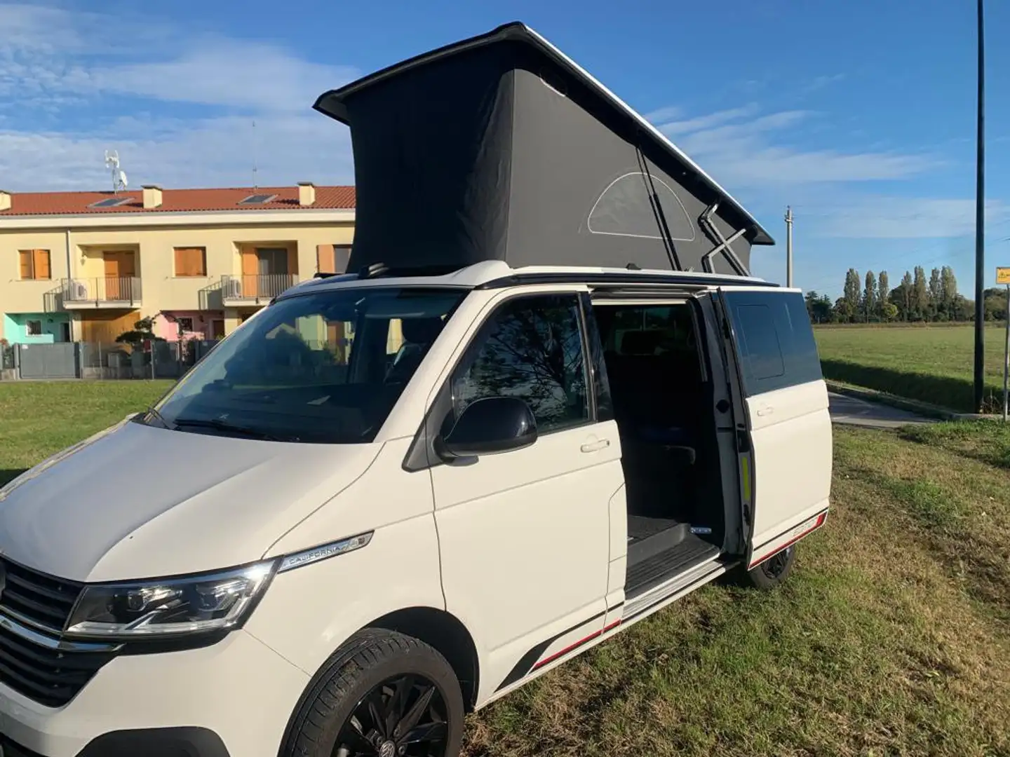 Volkswagen T6 California Bianco - 1