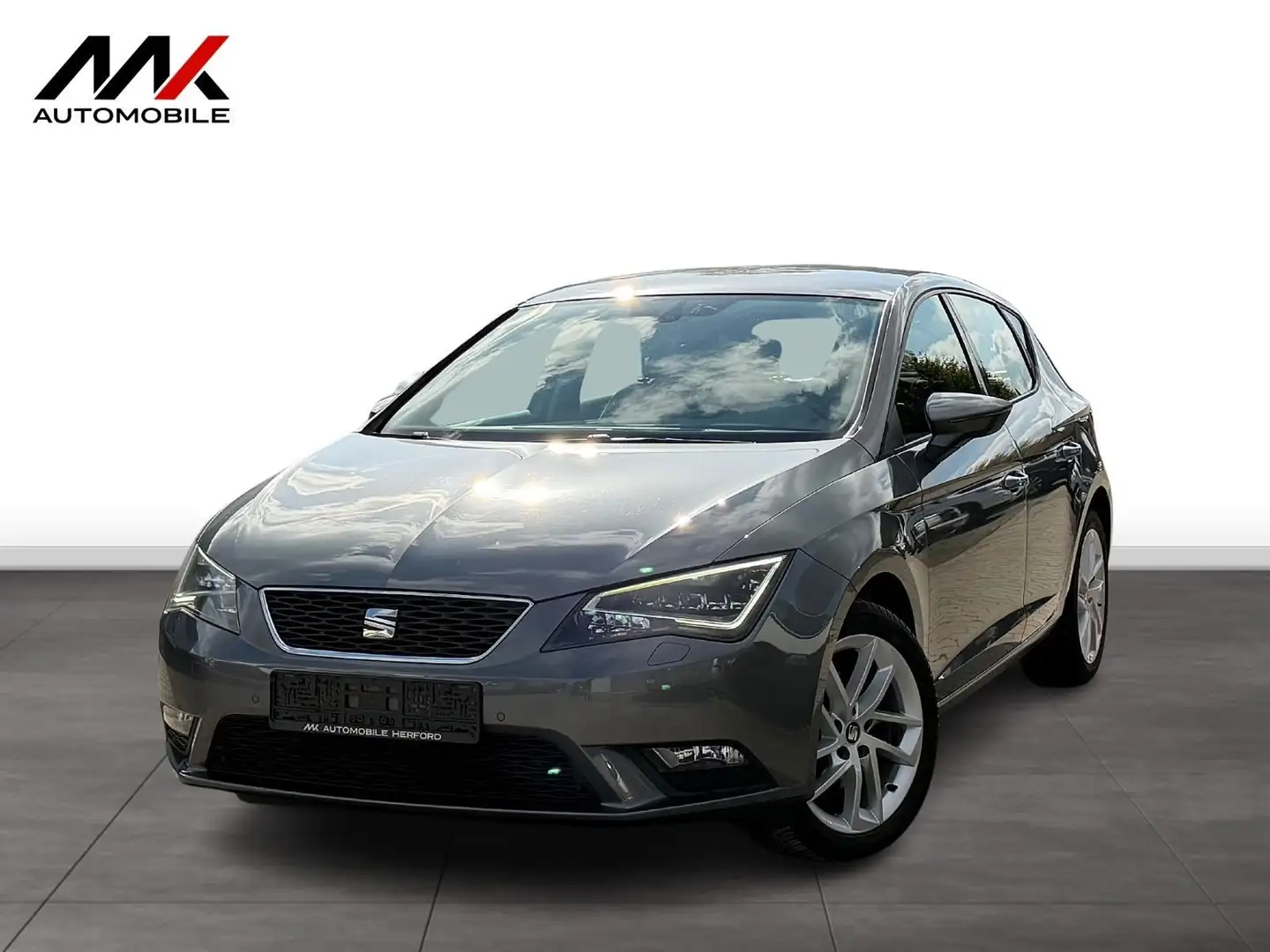 SEAT Leon Style 1.2 *AUTOMATIK*LED*NAVI*TEMPOMAT*PDC* Grau - 1