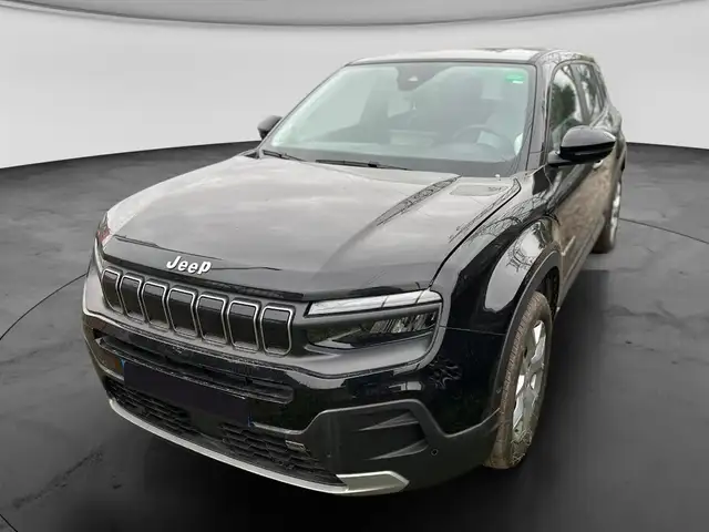 Jeep Avenger view 3