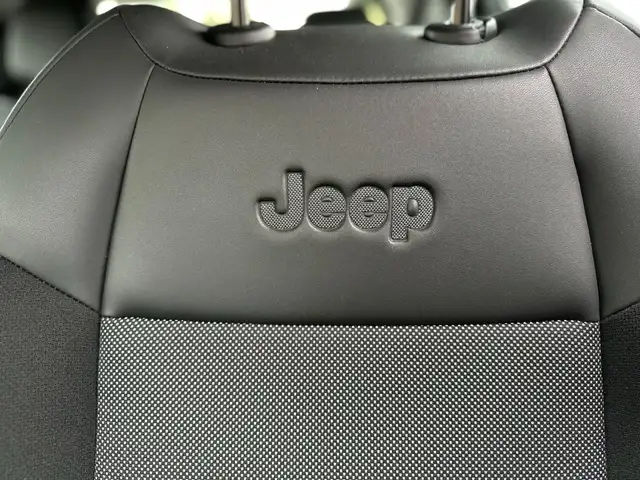 Jeep Avenger view 12