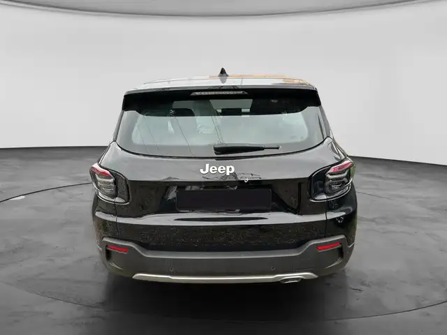 Jeep Avenger view 5