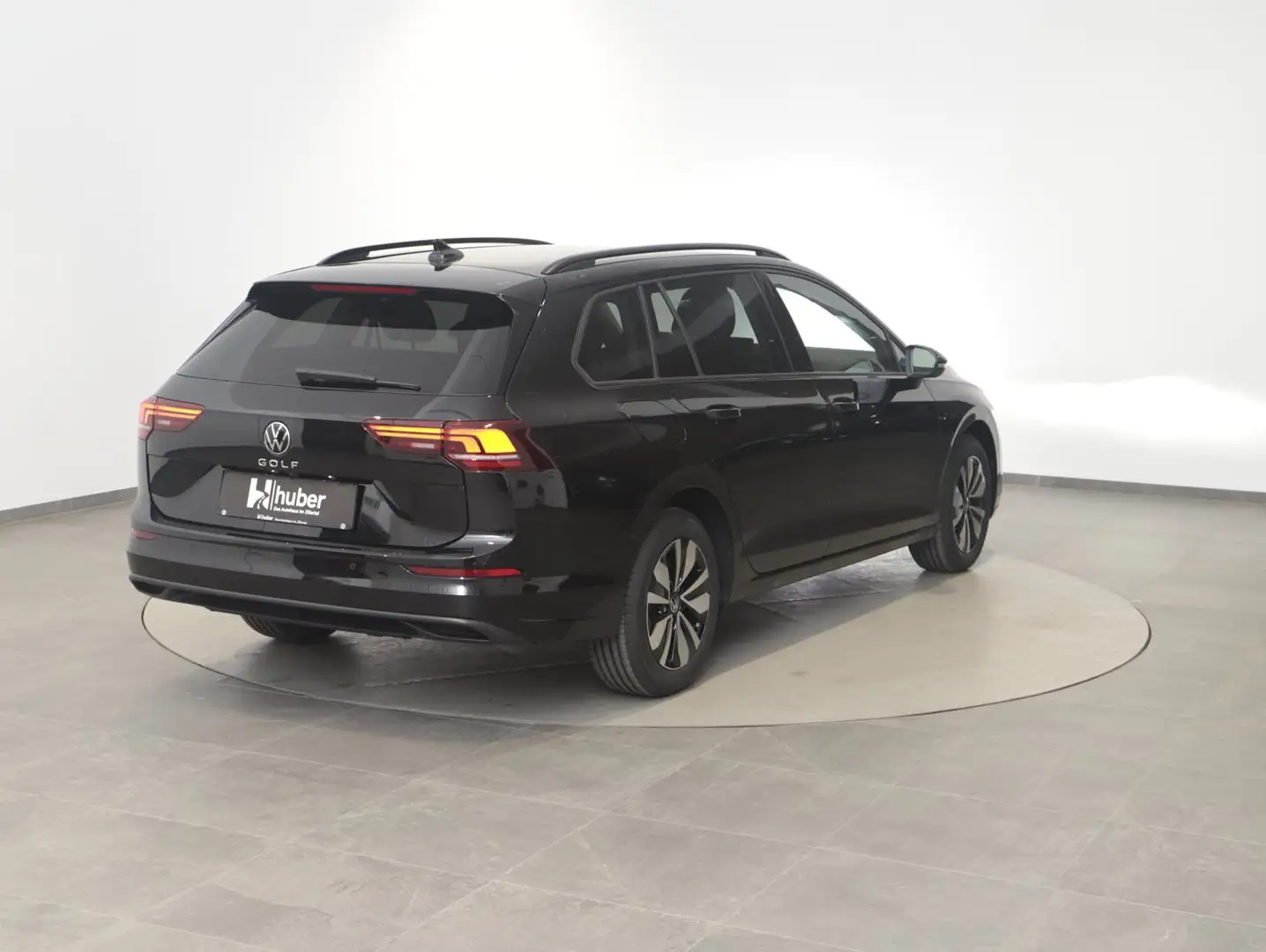 Volkswagen Golf Variant Business TSI Schwarz - 2