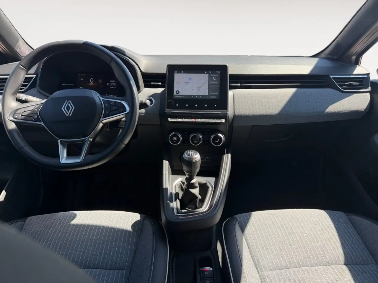 Renault Clio Citadine 5 portes — photo 13