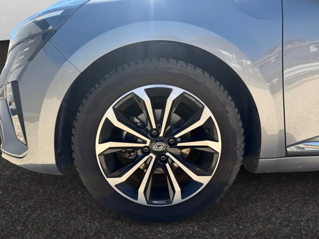 Renault Clio Citadine 5 portes — photo 9
