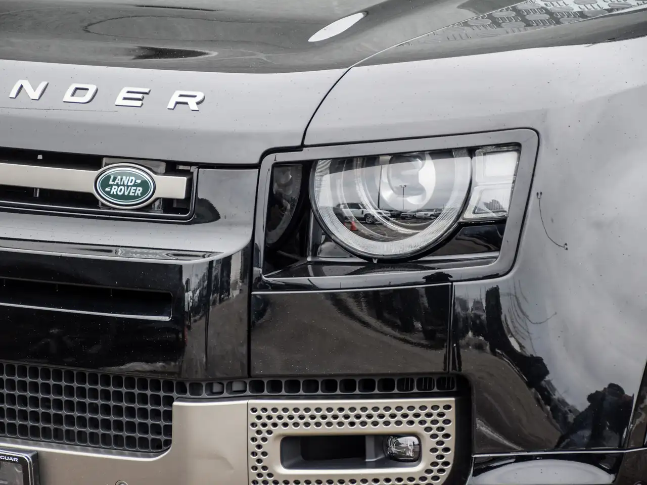 Land Rover Defender снимка Land Rover Defender