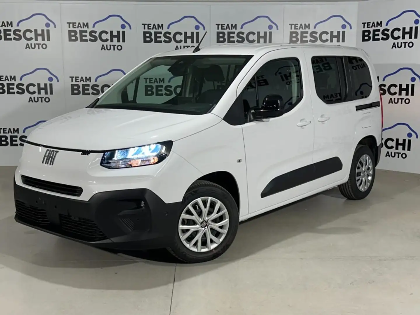 Fiat Doblo 1.5BlueHdi 100CV AUTOVETTURA Bianco - 1