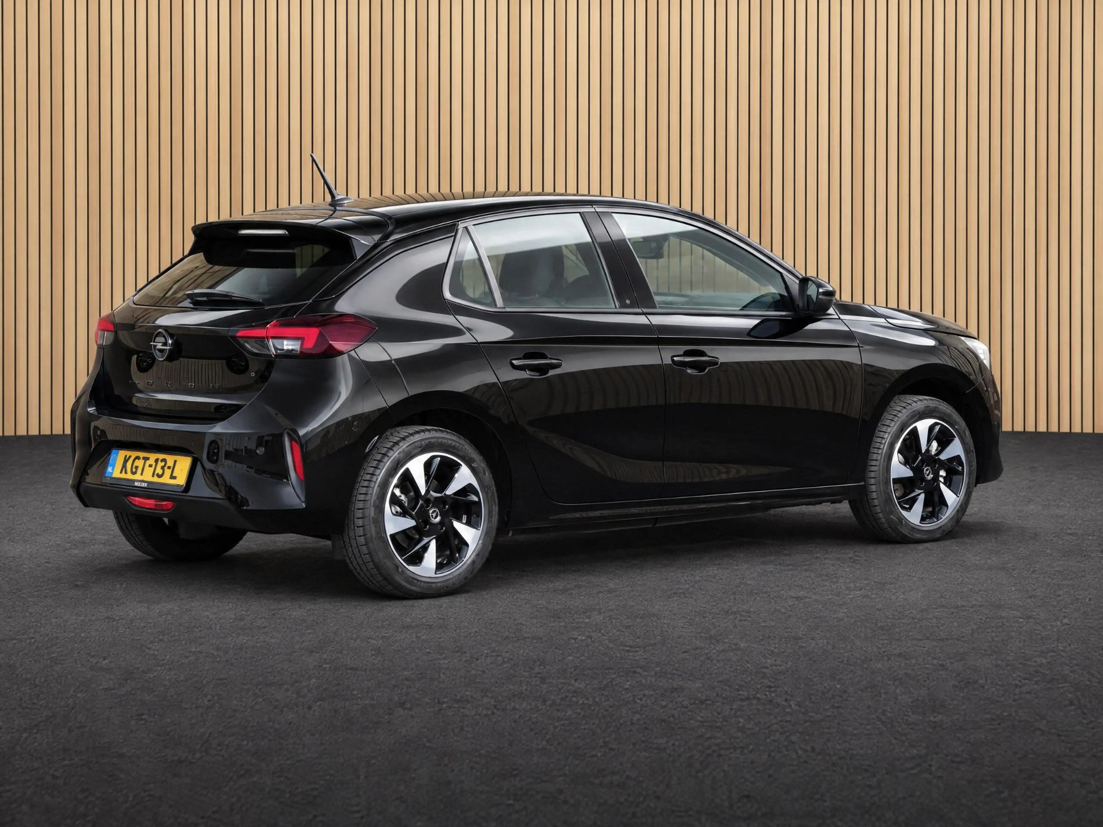 Opel Corsa-e Electric GS 50 kWh | Cruise / Camera / Carplay — photo 2