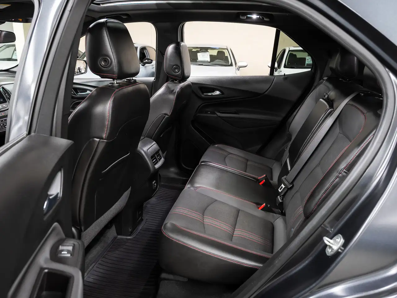Chevrolet Equinox снимка Chevrolet Equinox