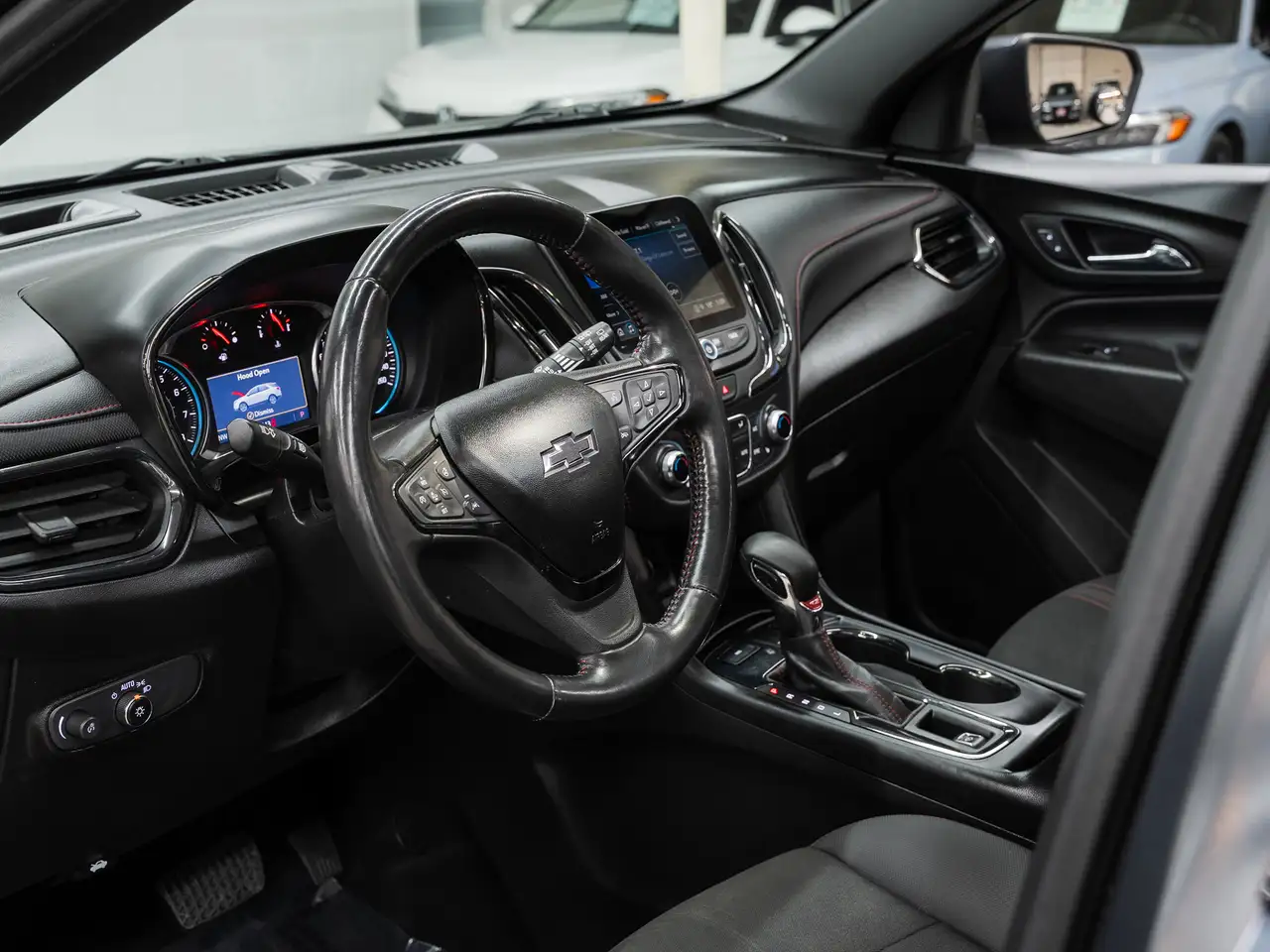 Chevrolet Equinox снимка Chevrolet Equinox