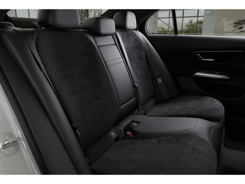 Mercedes-Benz E 220 d Limousine AMG MBUX Night Ambiente LED — photo 10