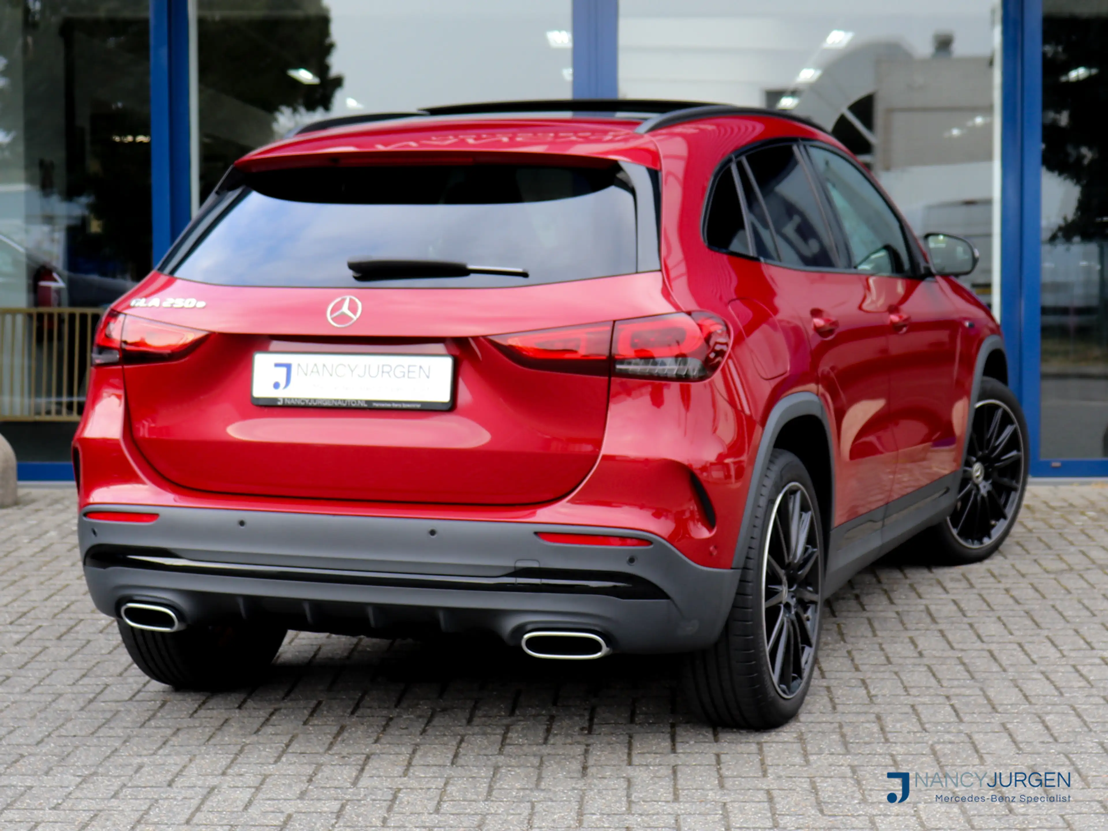 Mercedes-Benz GLA 250 e Business| AMG | 8G Aut. | Night Pakket | Elektr. — photo 2