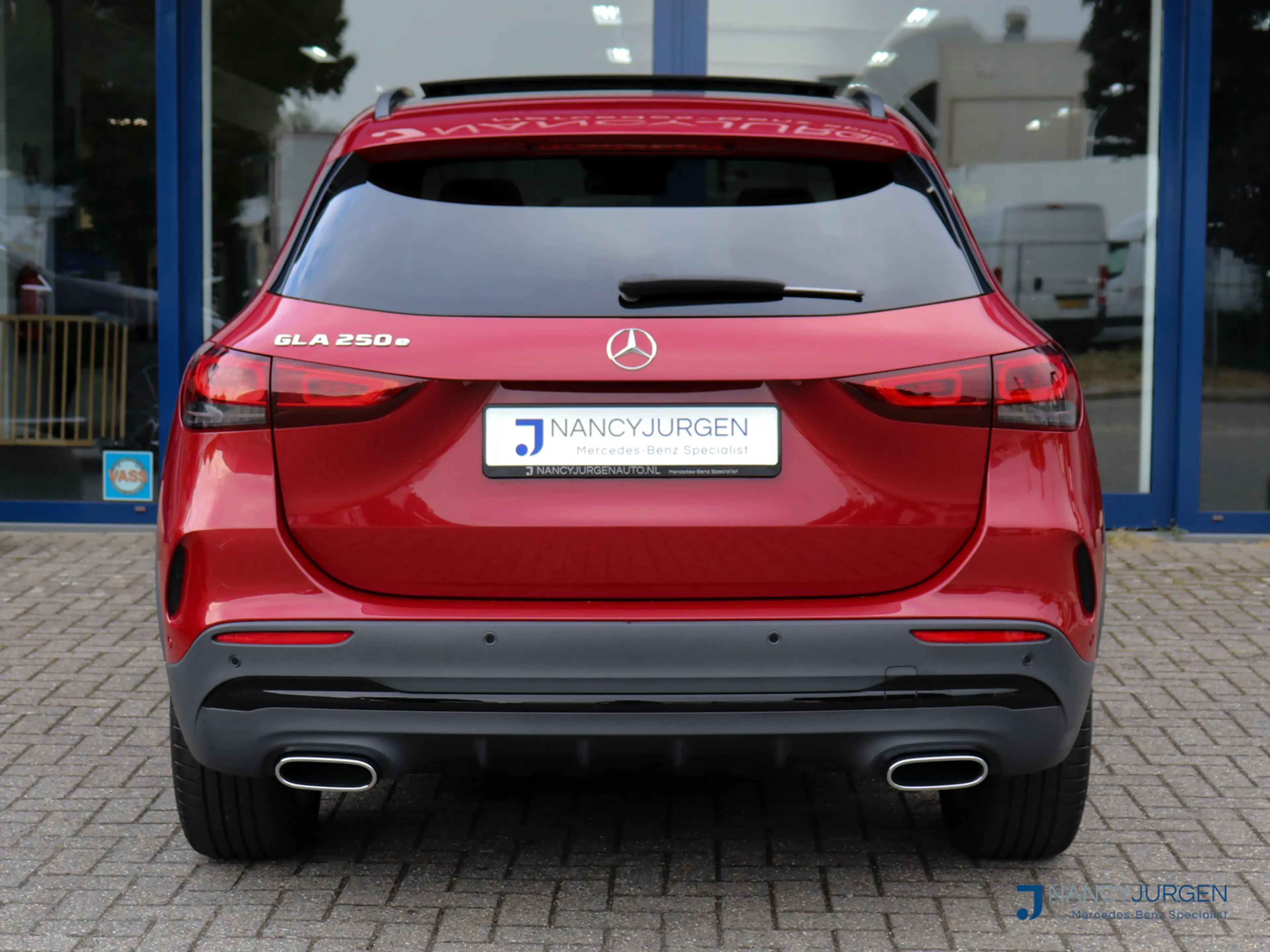 Mercedes-Benz GLA 250 e Business| AMG | 8G Aut. | Night Pakket | Elektr. — photo 27