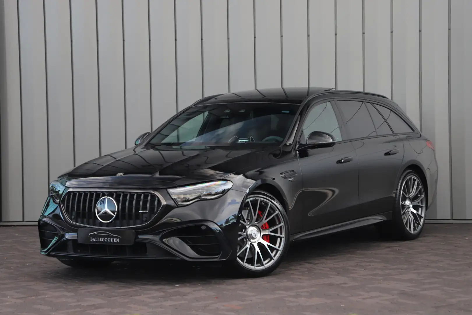 Mercedes-Benz E 53 AMG Estate Hybrid 4-MATIC+ | 612PK | Achterasbesturing Noir - 1