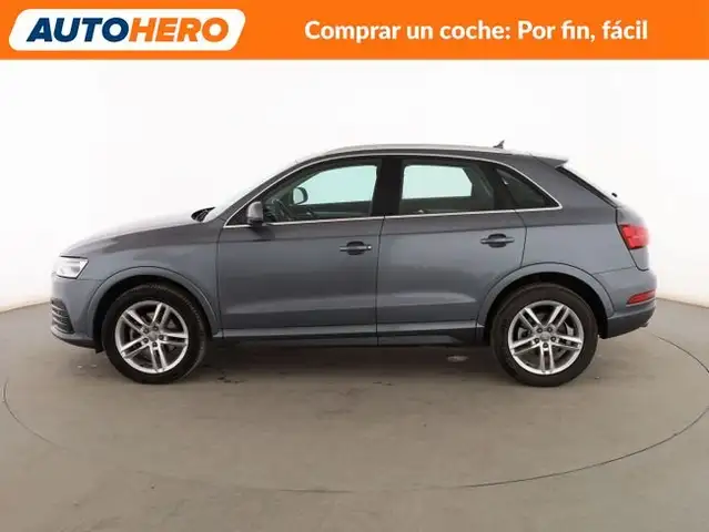 Audi Q3 view 3