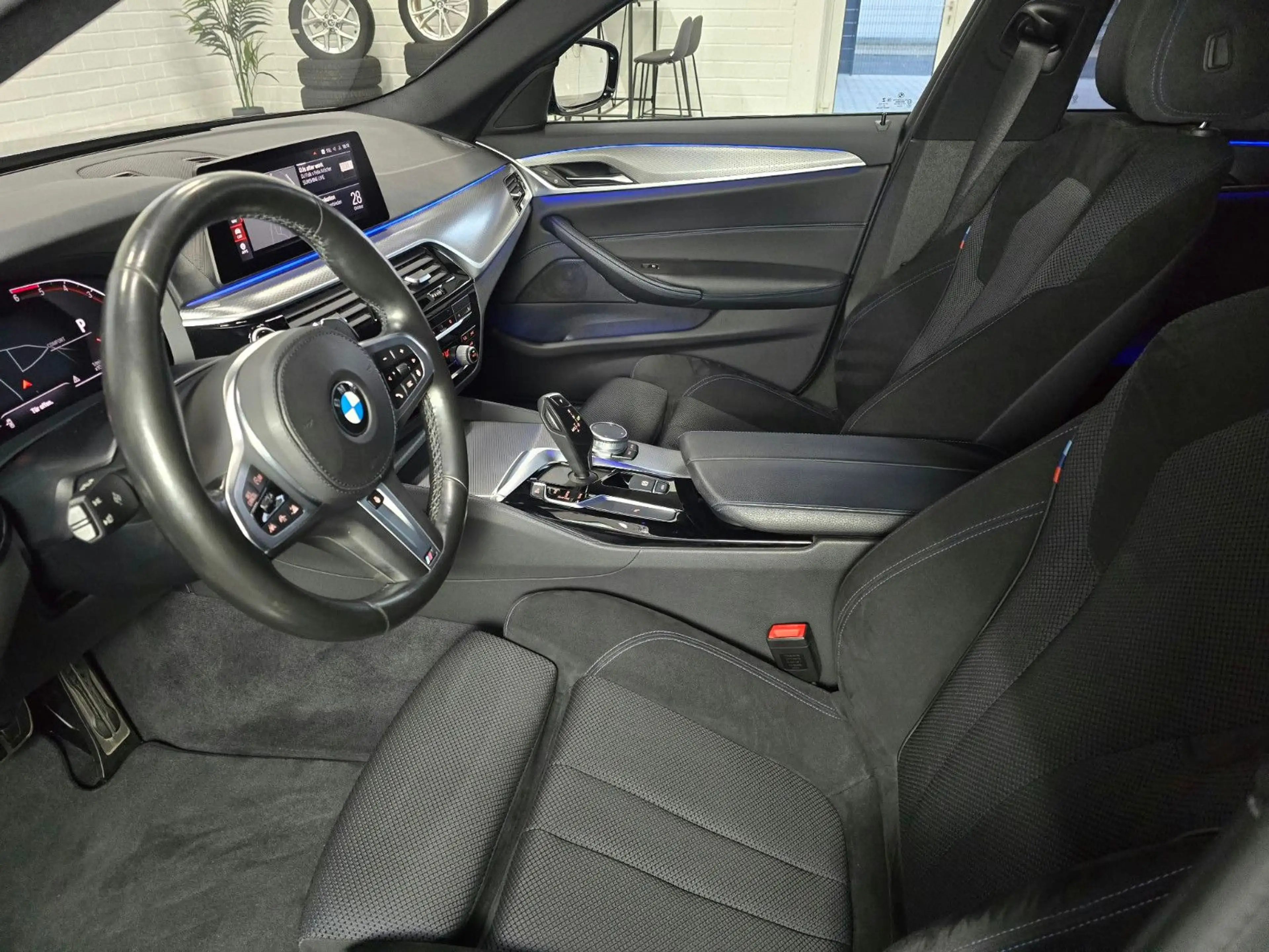 BMW 530 d xDrive M Sport*LC-Prof,HUD,AHK,ACC,RFK,HIFI — photo 12