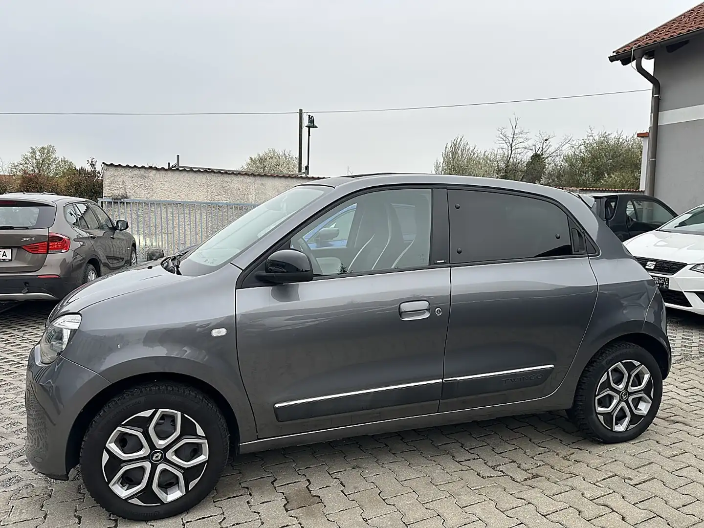 Renault Twingo SCe 70 Woman Stop&Start Grau - 2