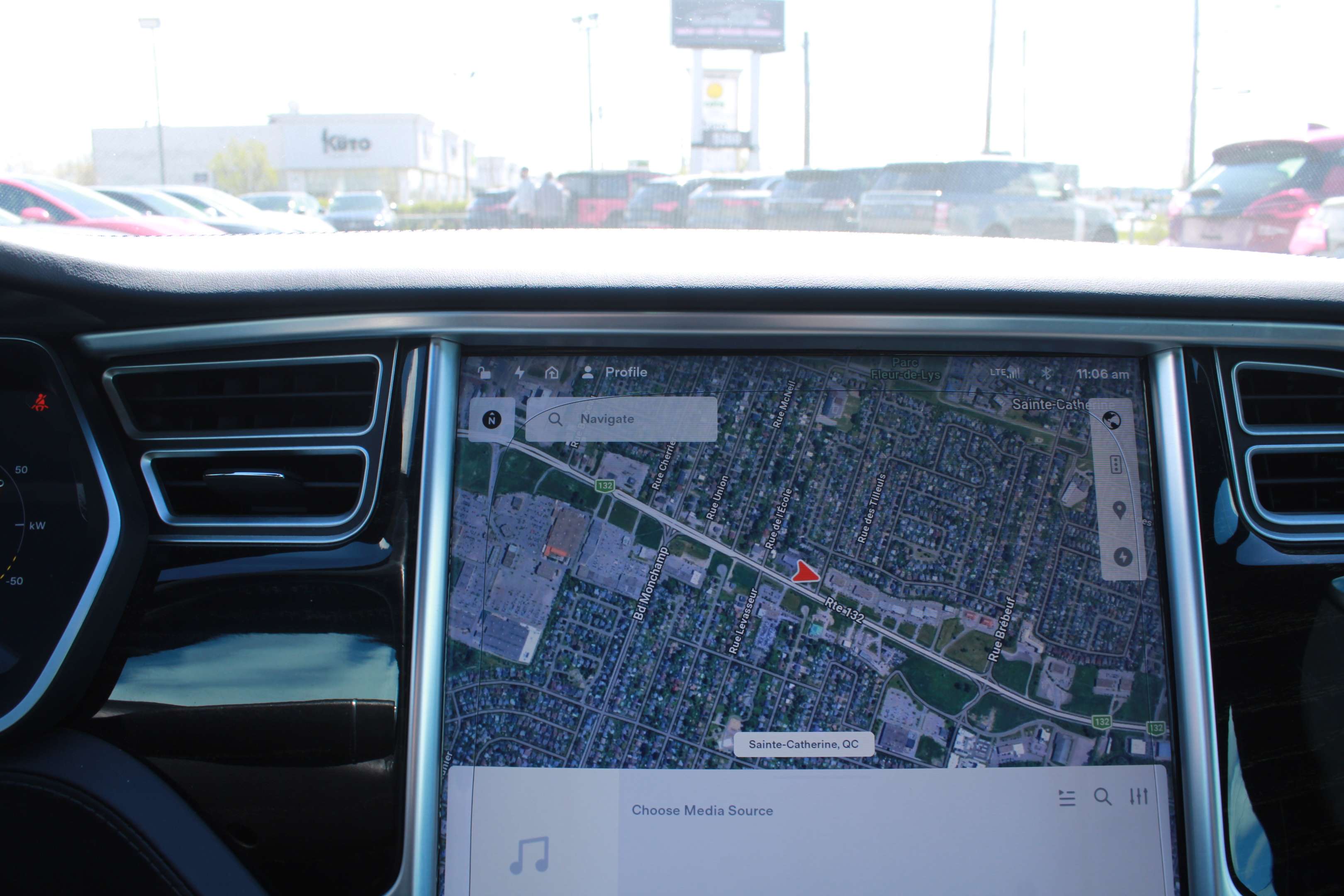 2016 Tesla Model S TESLA MODEL S 60D Free Unlimited Supercharging thumb 23