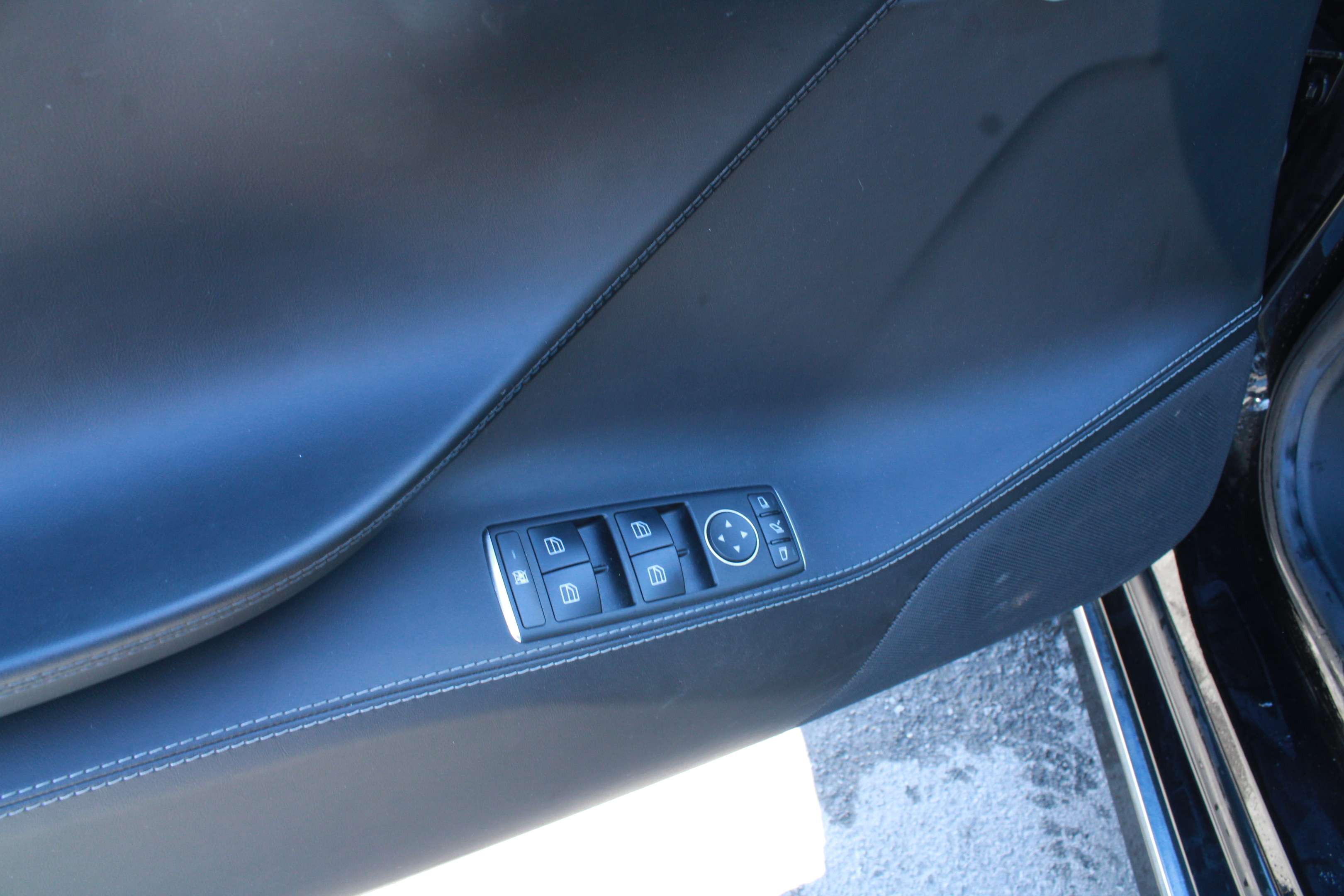 2016 Tesla Model S TESLA MODEL S 60D Free Unlimited Supercharging thumb 15
