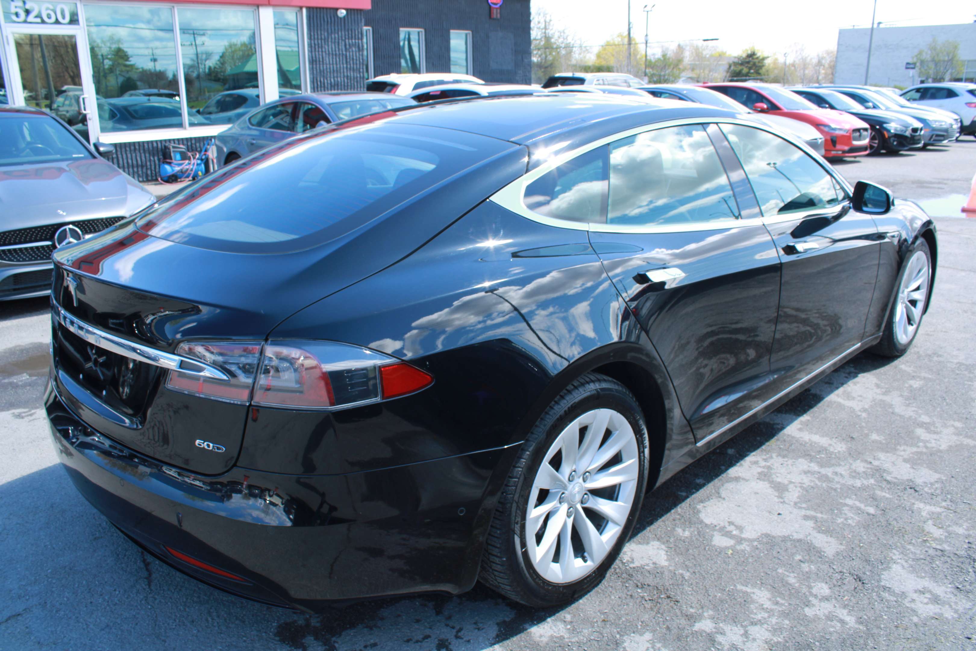 2016 Tesla Model S TESLA MODEL S 60D Free Unlimited Supercharging thumb 6