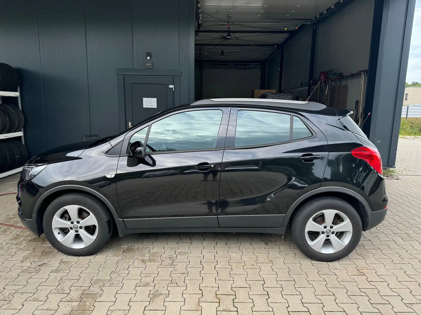 Opel Mokka X Schwarz - 2
