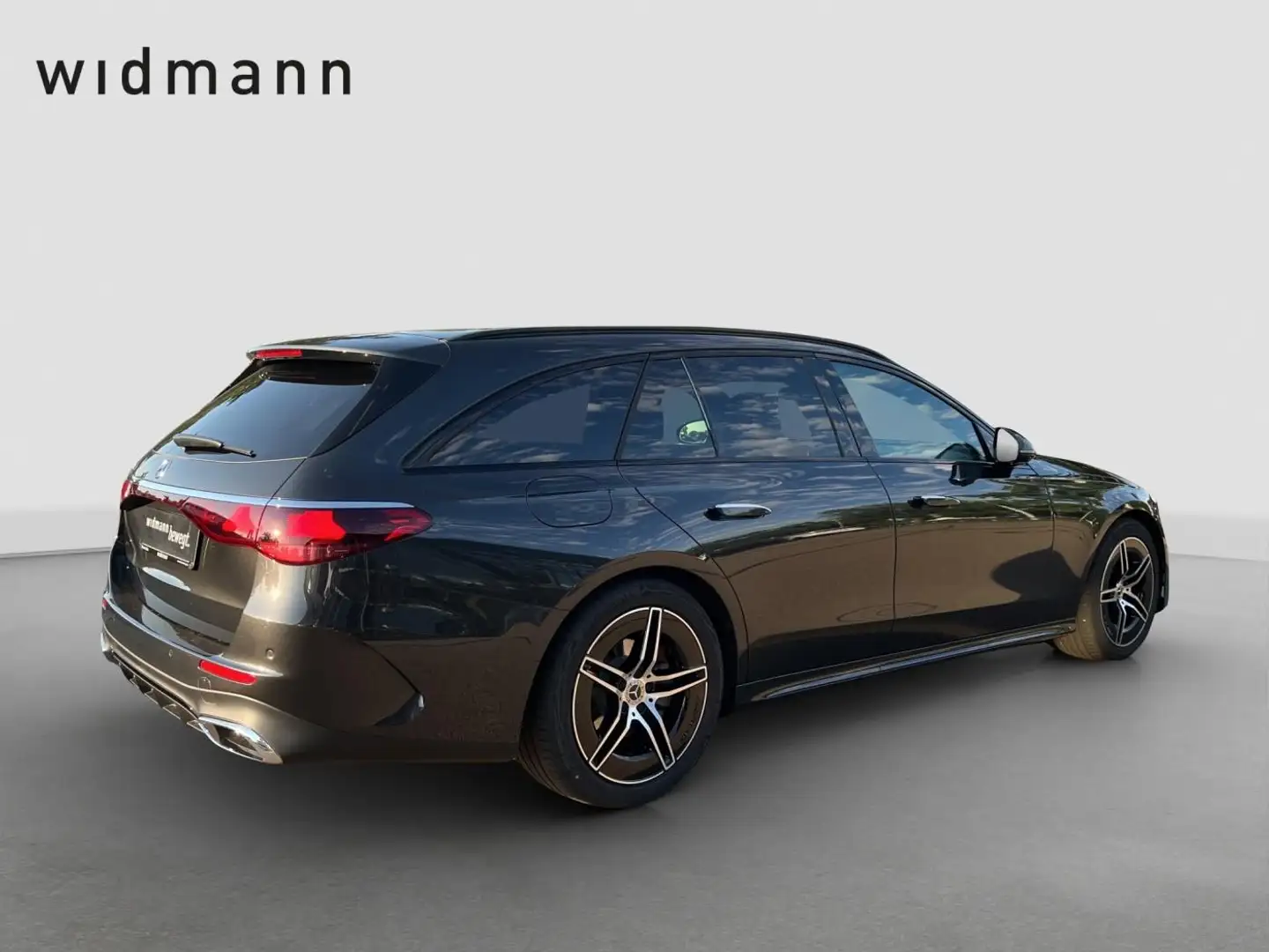 Mercedes-Benz E 200 d T-Modell AMG-Line*Pano*AHK*360*Digital-L Grau - 2