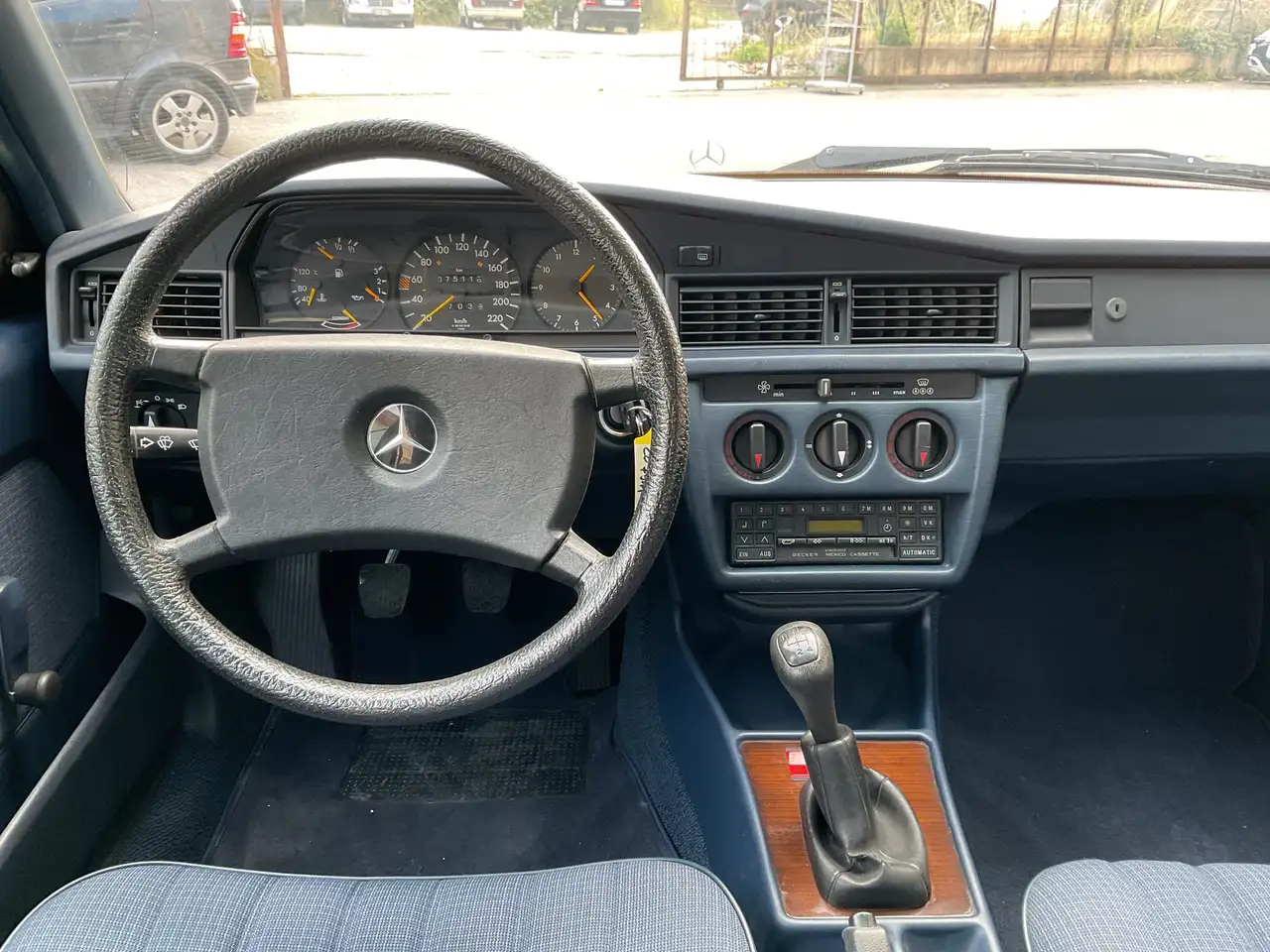 Mercedes-Benz 190, foto 8
