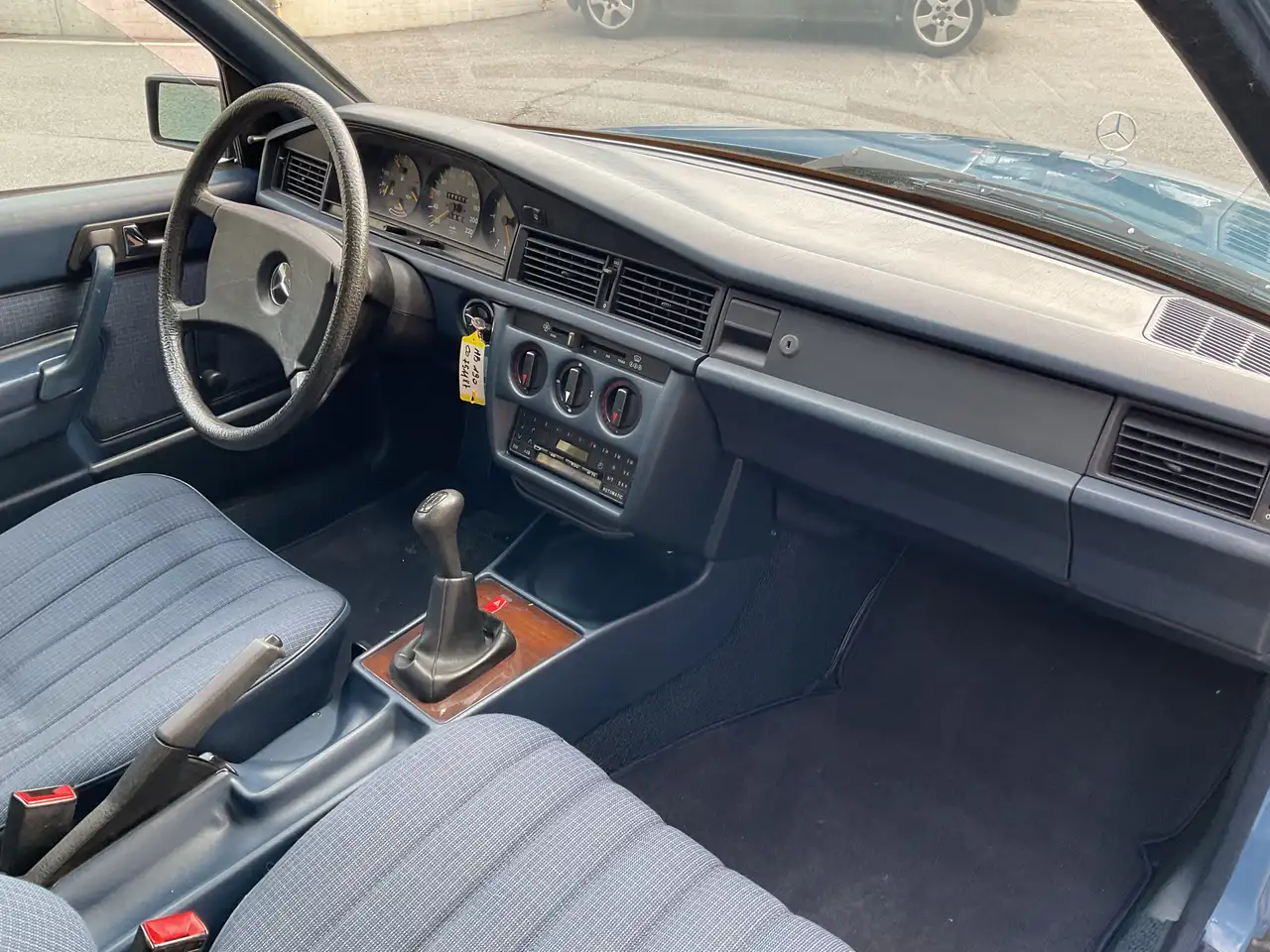 Mercedes-Benz 190, foto 9