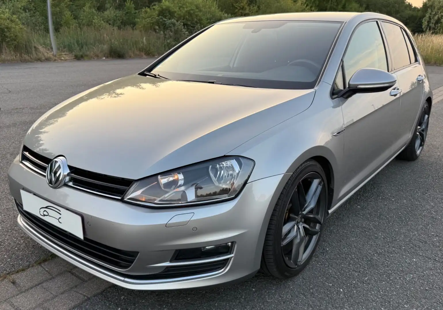 Volkswagen Golf VII Lim. Lounge BMT Navi Sitzheizg. 18 Zoll Argent - 1