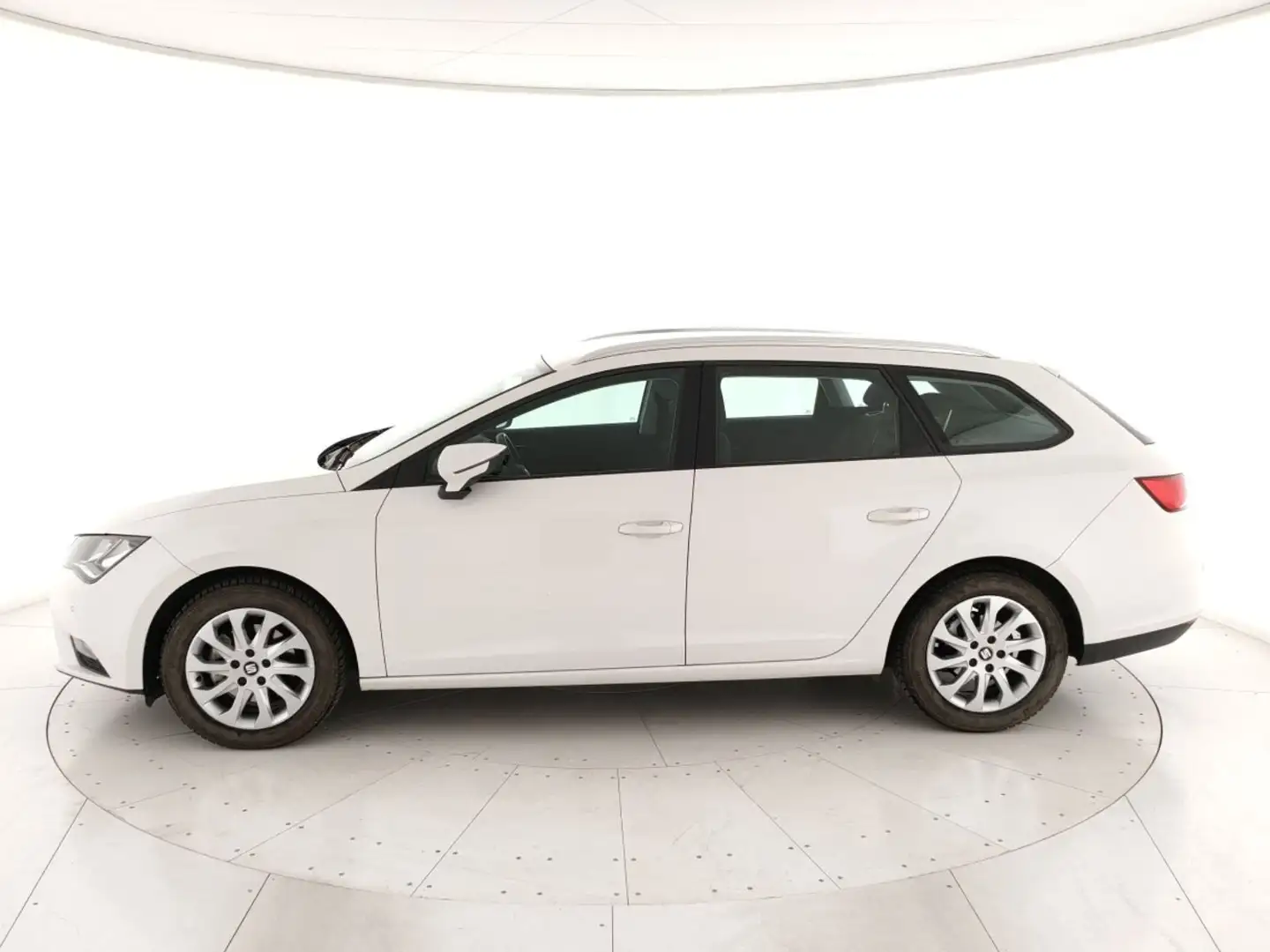 SEAT Leon ST 1.6 tdi cr Style s&s 110cv Bianco - 2