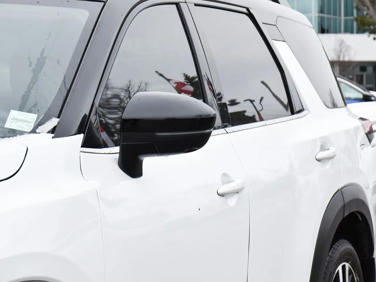 Nissan Pathfinder снимка Nissan Pathfinder
