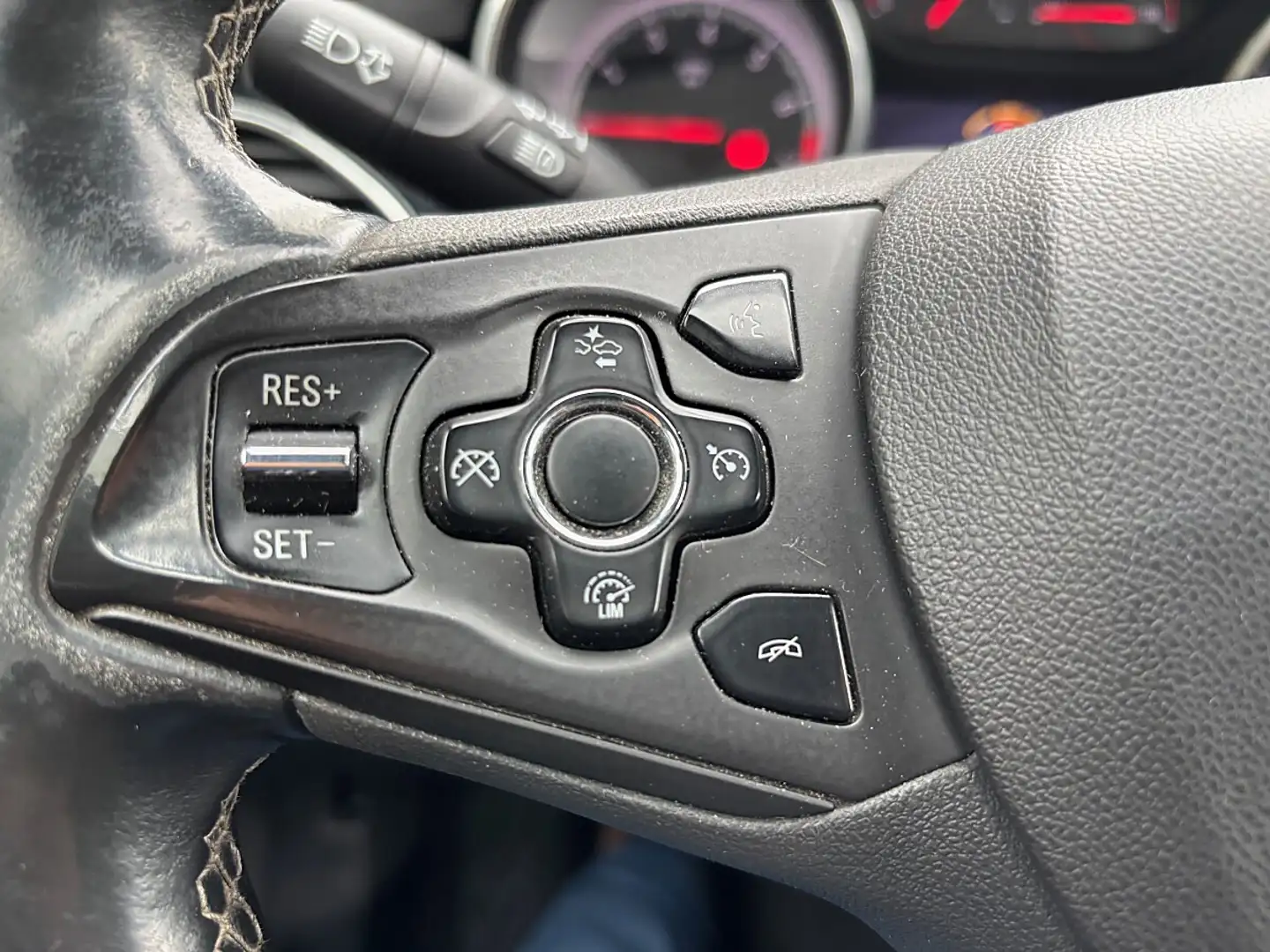 Opel Astra 1,4 Turbo Ecotec Direct Injection Dynamic Start... Weiß - 2