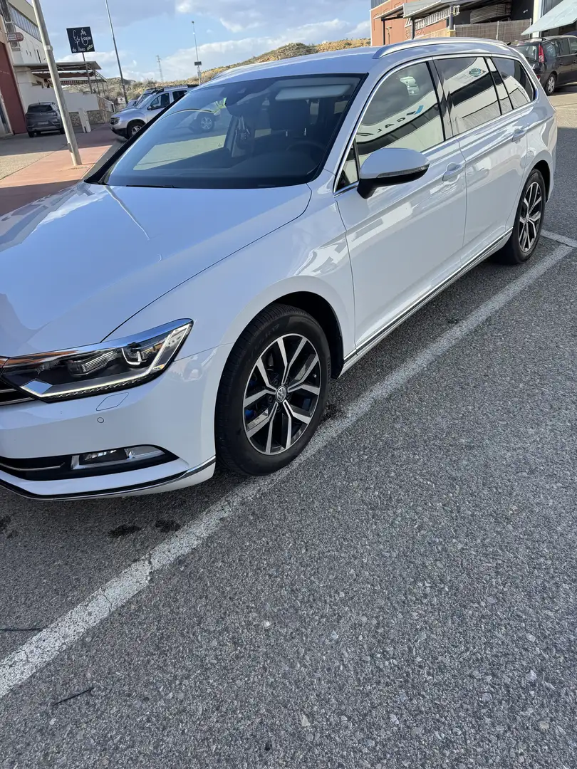 Volkswagen Passat Variant 1.8 TSI (BlueMotion Technology) DSG Comfortline - 2